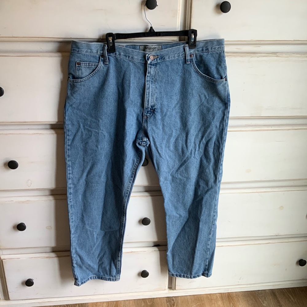 Wrangler Authentics Men's Classic 5-Pocket Regular Fit Cotton Jean